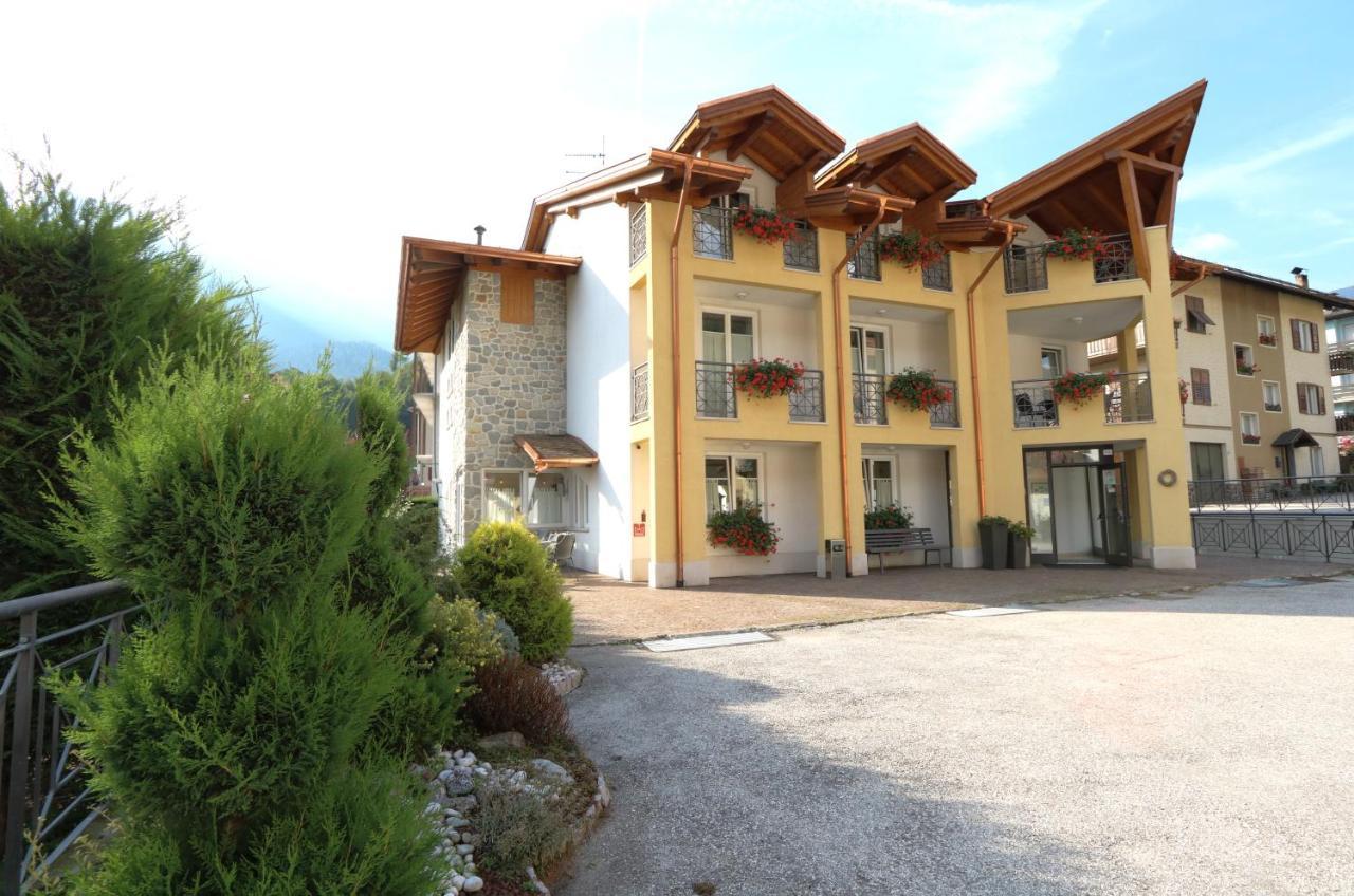 Hotel Garni Sottobosco Dimaro Extérieur photo