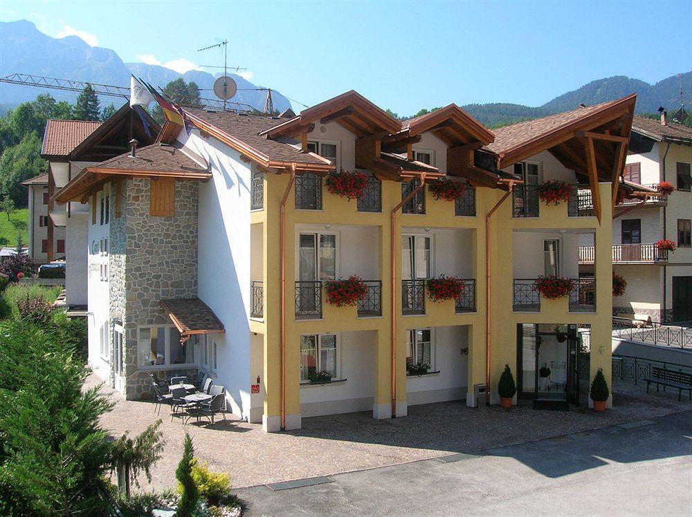 Hotel Garni Sottobosco Dimaro Extérieur photo